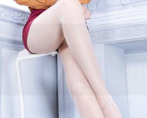 Beautyleg – 在海边，Nana的美图时刻，淹没在沙子的味道里，唔，不错的搭配。