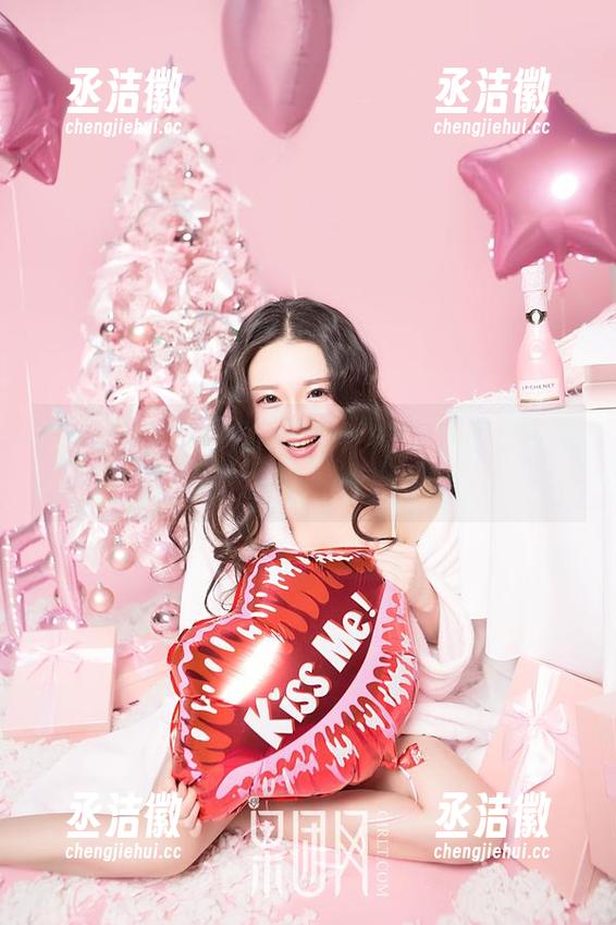 GIRLT果团网-钟紫怡 GIRLT果团网 - 钟紫怡:我的裤里丝合集,光看就已经脑洞大开啦!