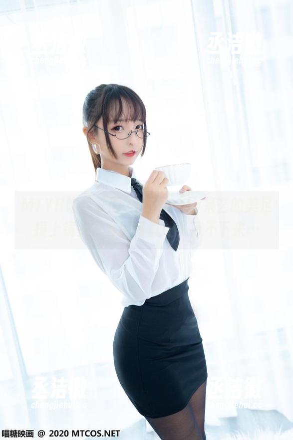 MTYH喵糖映画-lovely呆玄 MTYH喵糖映画 - 当lovely呆玄的美足撞上镜头,套图可真让人停不下来…