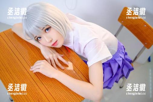 Tomoyo酱 图片里的镇海旗袍,Tomoyo酱演绎得活色生香,随手一拍都像是在开船哦!
