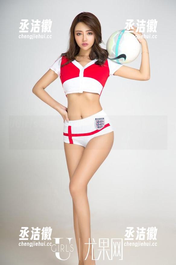 UGirls尤果网-李思宁 UGirls尤果网 - 偶然打开李思宁的新图包,天,她又把裸足玩得如此巧妙…