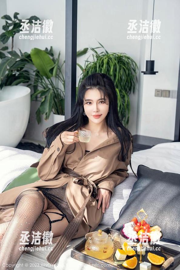 XINGYAN星颜社-潘娇娇 XINGYAN星颜社 - 这组潘娇娇的写真,亮出女神范儿,但偶尔也想问:这身姿是怎么来的?