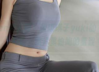 Xiuren秀人网 – 优琪琪子yuki的“少女”幻影：照片里偷跑的羞涩
