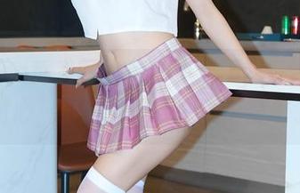 Xiuren秀人网 – 哇，小逗逗这在线写真真甜心，小编都快要掉进陷阱里了。