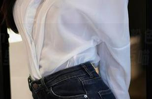 Xiuren秀人网 – 在金妍兮的粉色定制写真里，我能不能多加一点喵？