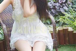 YouMi尤蜜荟 – 爱の告解合集，田冰冰的画面里藏着无限的资源暗示。