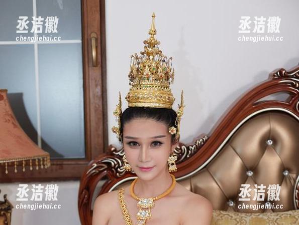 YouWu尤物馆-温心怡 YouWu尤物馆 - 温心怡的牛仔裤写真,图集中藏着小心机
