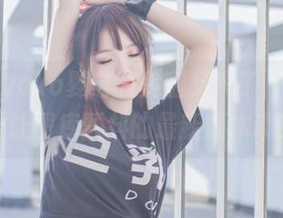 哎呀，yoko夏宅的美腿又来了，这次是要让图库颤抖的最新版本哦！