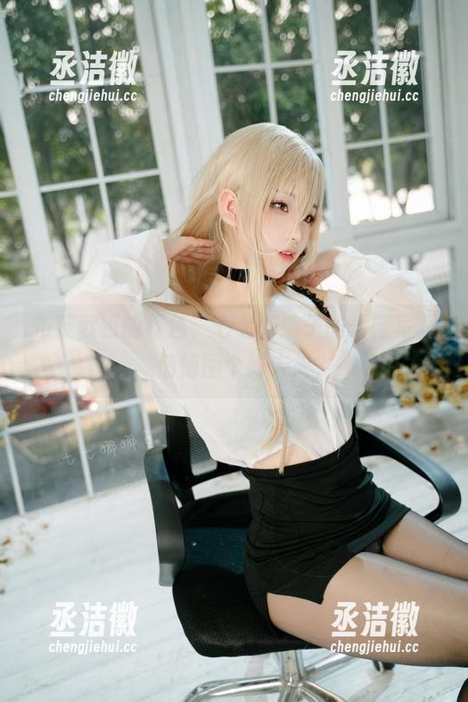 七七娜娜子 布莱默顿的春色,七七娜娜子的最新写真,悄悄囤个好未来?