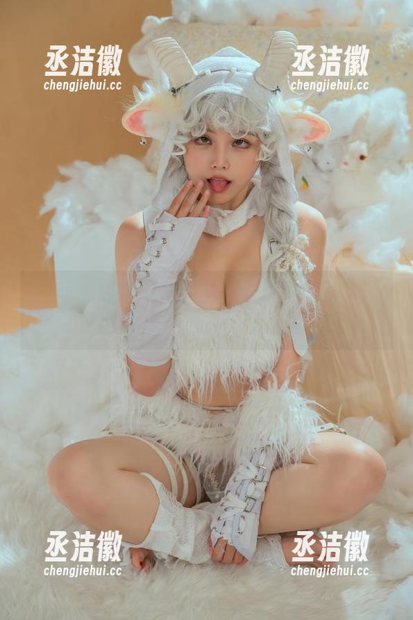 七月喵子 七月喵子教室风刮来美图合集,注意,别被美翻了!
