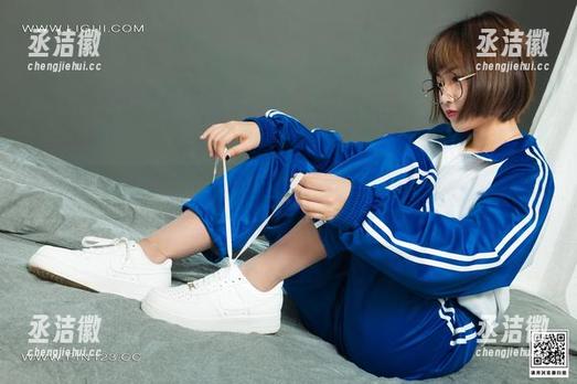 丽柜 - 心心的蕾丝全套图包，感觉被包围了