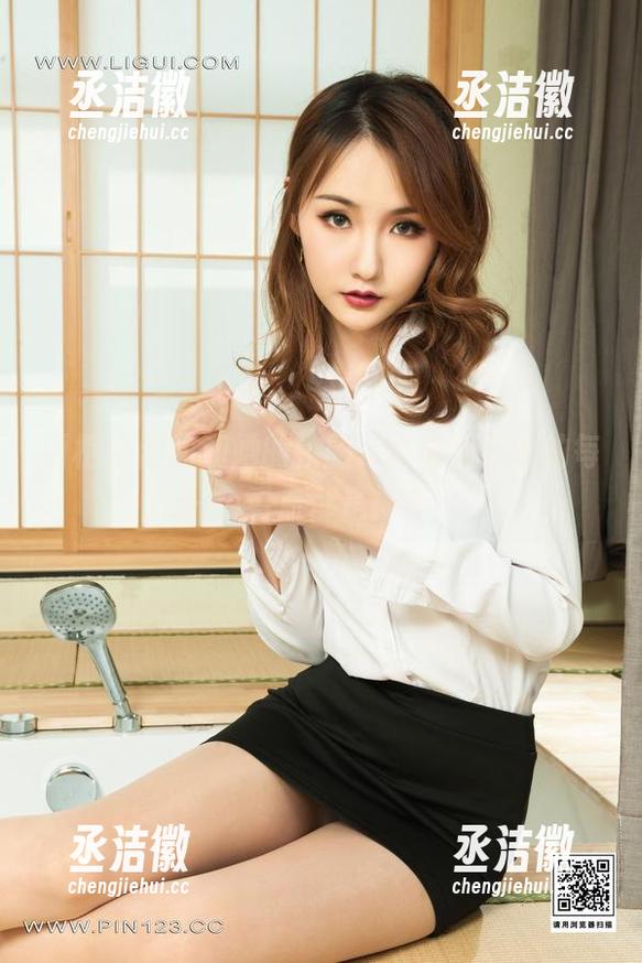 丽柜-甜甜 丽柜 - 甜甜和她的校服,高清图包里的每一个看点都是神奇!