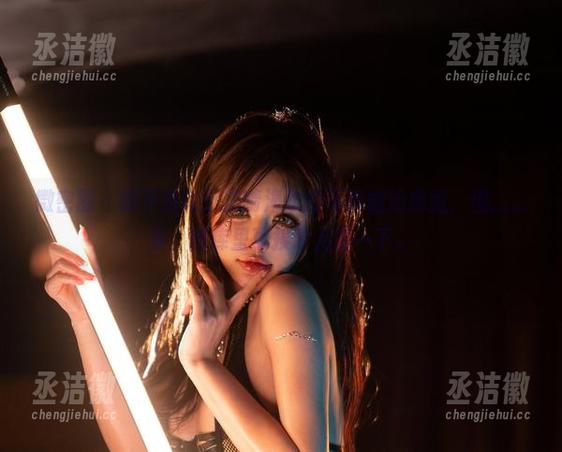 于芷晴 微密圈 - 倒不是说于芷晴海边的写真能治愈我,但......来,图库里再挨个儿看一下。