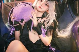 不分享点免费的？伊喵君_Nya的黎塞留泳装才不会让你失望。