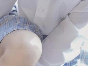 兔玩映画：在学姐的睡衣中迷失——分享那种无处安放的目光。