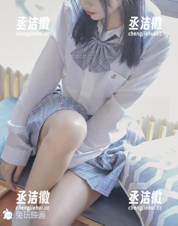 兔玩映画 兔玩映画:在学姐的睡衣中迷失——分享那种无处安放的目光。