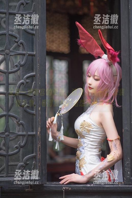 南宫 又是一波南宫的更新,这次是源千雪-泳装作品集,看得我都开始想买泳衣了!