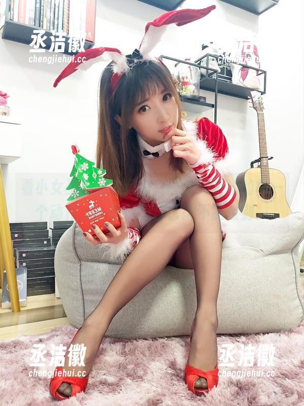 小女巫露娜 看小女巫露娜的运动,一边剖析她的每一个动作,一边深思自己能不能做到。