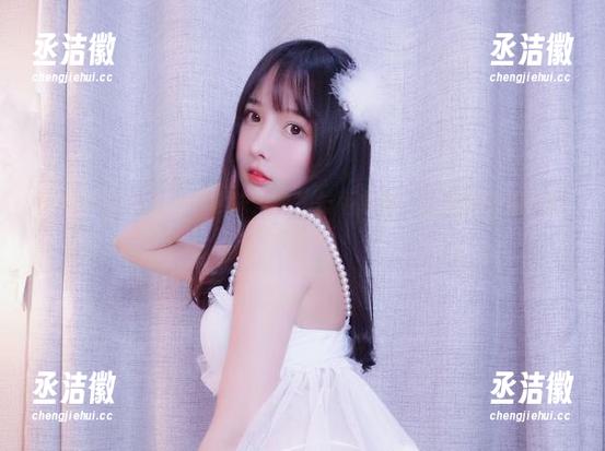 小小奶瓶儿 下载小小奶瓶儿的珍珠人鱼加长版套图!心痒痒的姐妹们集合!