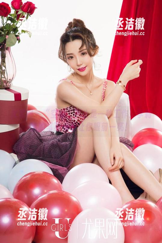 尤果网-李莉莉 尤果网 - “空姐”不止是一种工作:李莉莉的写真资源让你眼前一亮!