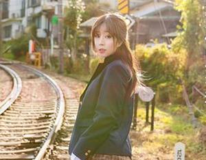尤蜜荟 – 思淇Sukiiii原图：透明的身体，隐约间却有种似曾相识的感觉…