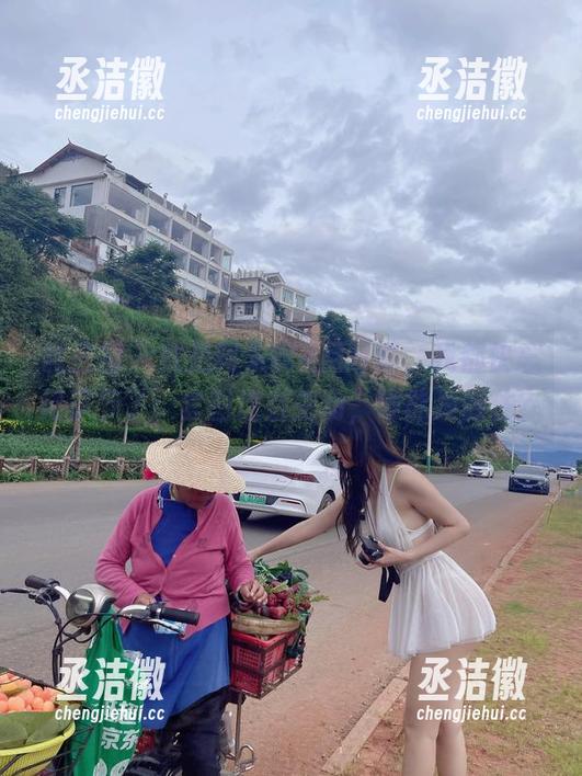 就是阿朱啊 微密圈 - 就是阿朱啊4月写真,我都快忘记季节了,套图这么主动,谁能顶得住?