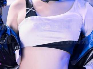屿鱼yukakox女仆，美图精选，这里不仅是群像，还有你意想不到的氛围哦。