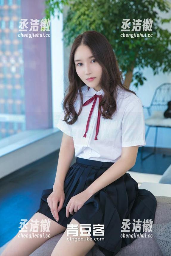 推女神-沛沛Eankei 推女神 - 杯子里是沛沛Eankei的图包,里面装着奇怪的秘密资源…呀!