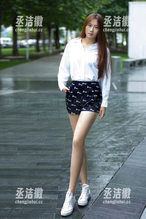 推女郎-Rita 推女郎 - 不求甚解的搭配,Rita的夏天套图和她的资源让人想多了。