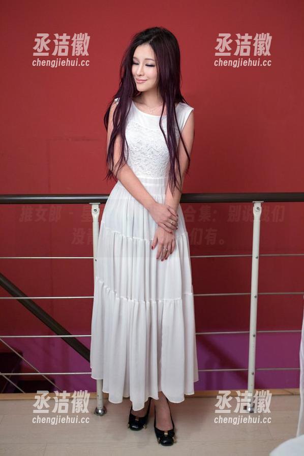 推女郎-星辰 推女郎 - 星辰的校园美图合集:别说我们没青春,也别说我们有。