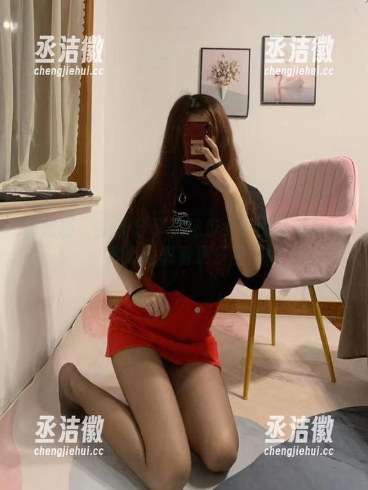 提袜少女 微密圈 - 免费分享提袜少女的兔女郎风采,贪心地想看更多图片!