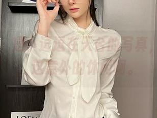 微密圈 – 是小逗逗在天台的写真，我的天，这意外的休闲啊。