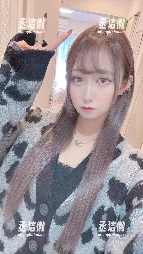 月城委员会 月城委员会新图集来了——魅魔的样子,给我了一种怪怪的吸引力。