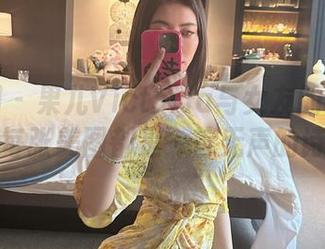 微密圈 – 果儿Victoria与女友的合奏：每张美图都是一首无声的诗