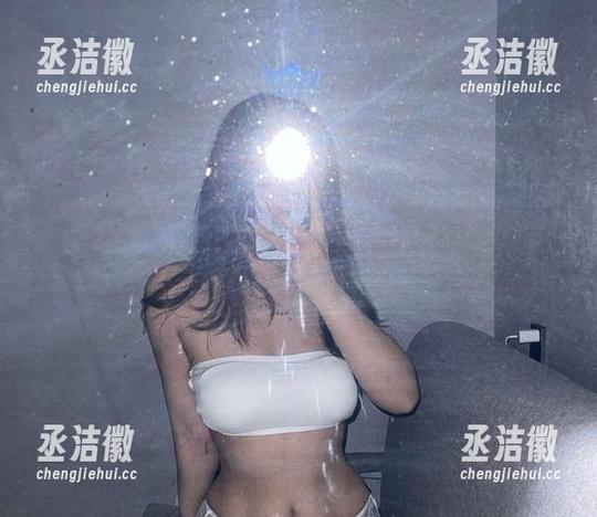 桃沢樱呀 微密圈 - 再看桃沢樱呀的红色战袍写真合集,我咋又开始脑补剧情了?