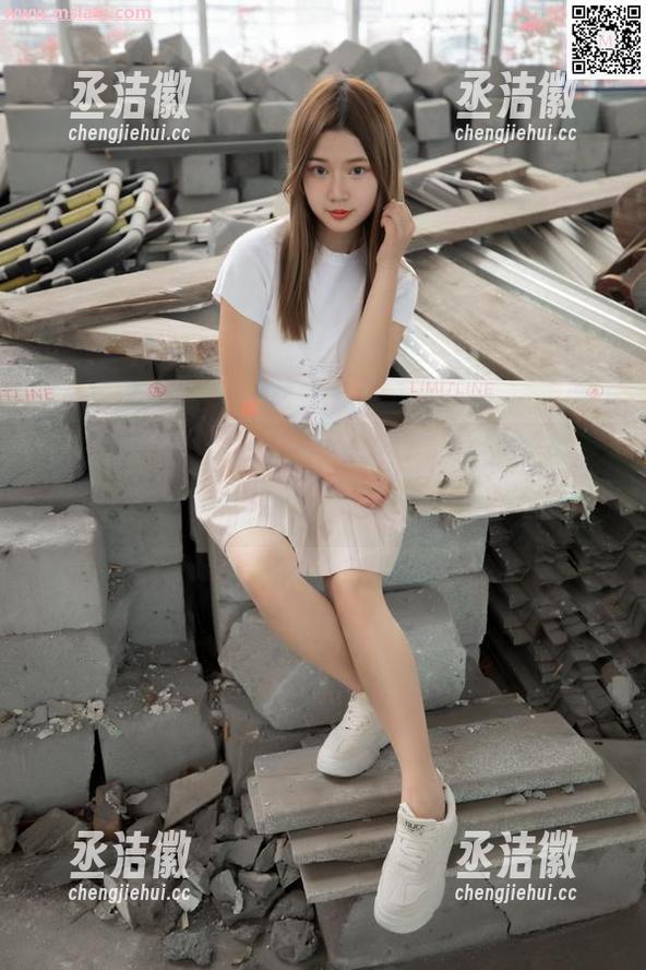 梦丝女神-璇璇 梦丝女神 - 璇璇的最新图片:死库水的魅力,明明是图,心却飞到了海边。