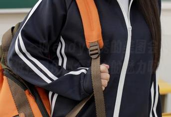 模范学院 – Wendy智秀的美图会上，谁能抵挡得住那个甜心的魅力呢？