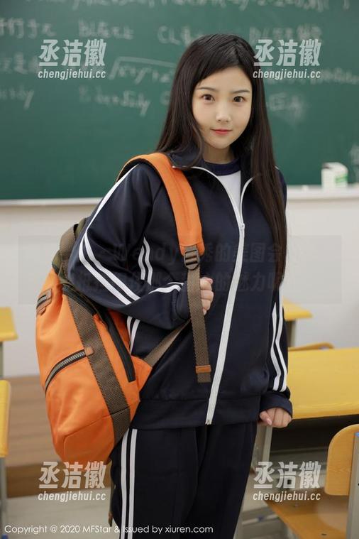 模范学院-Wendy智秀 模范学院 - Wendy智秀的美图会上,谁能抵挡得住那个甜心的魅力呢?