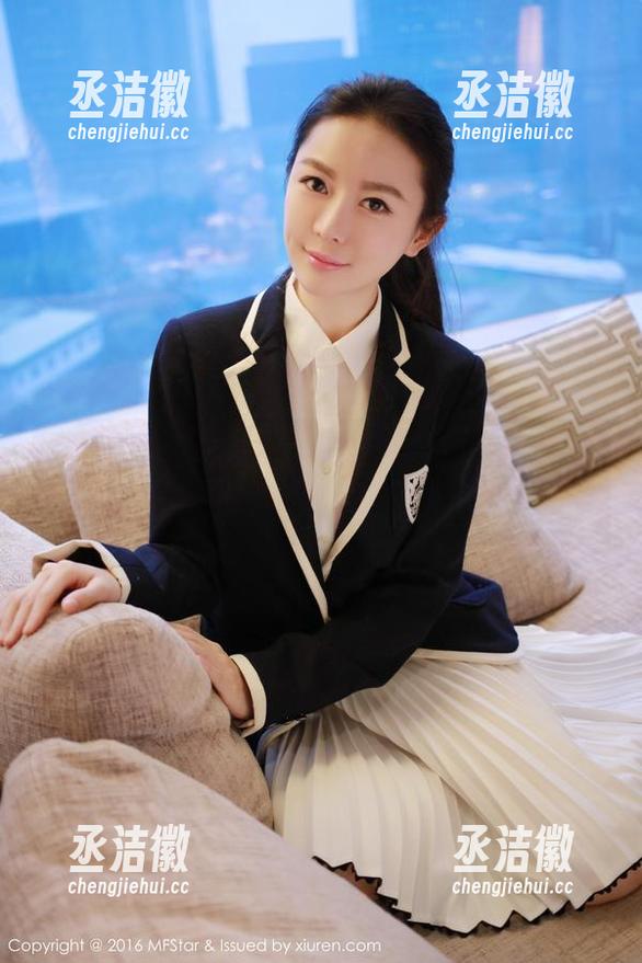 模范学院-糯美子Mini 模范学院 - 四处乱逛的糯美子Mini,带着她的比基尼写真,真是让人小羡慕。