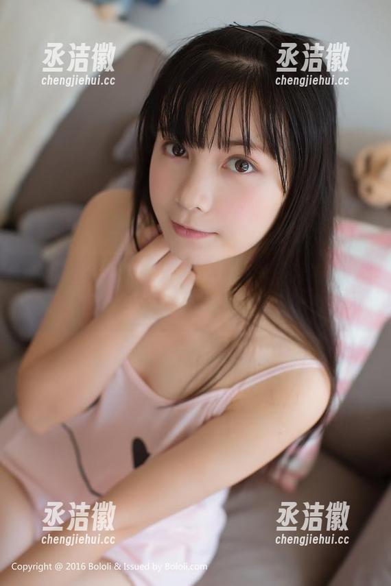 波萝社-AngelaLee李玲 波萝社 - 分享AngelaLee李玲泳衣穿搭秘籍,图库里涌动着潮水与青春的气息。