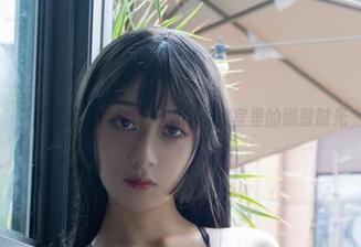 “浅安安”的放课后图集，教室里的懒散时光