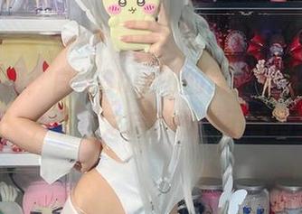 图集时间：白栎Shirly的蔚蓝档案，龙华妃咲，下载之后能忍住不看吗？