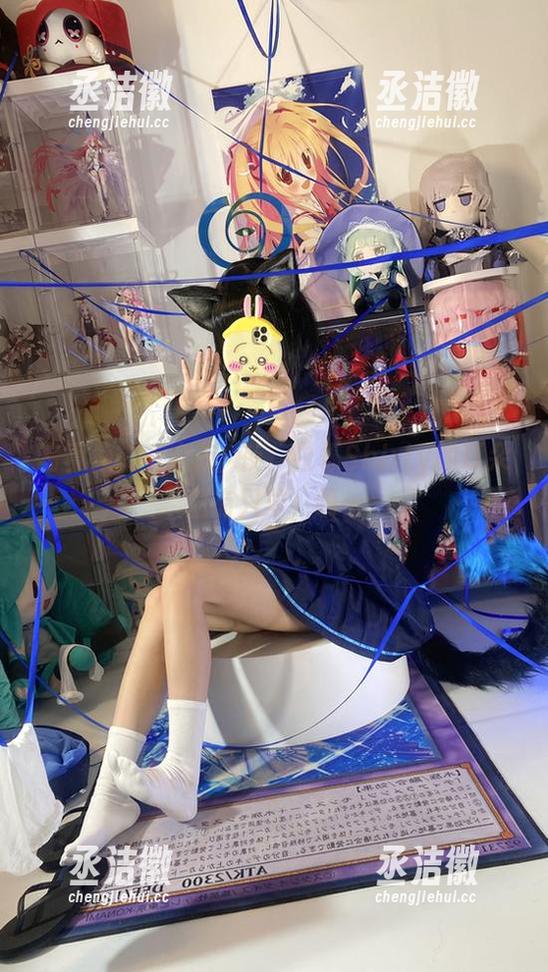 白栎Shirly 写真集:十六夜咲夜,白栎Shirly的耳朵里有只羊,呃…