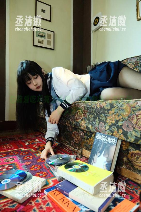 白莉爱吃巧克力 白莉爱吃巧克力私拍,天使的每个细节都让人停留