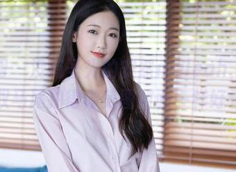 秀人网 – 没有圣光的安然maleah，凭啥把双马尾拍得像美图封面一样好看？