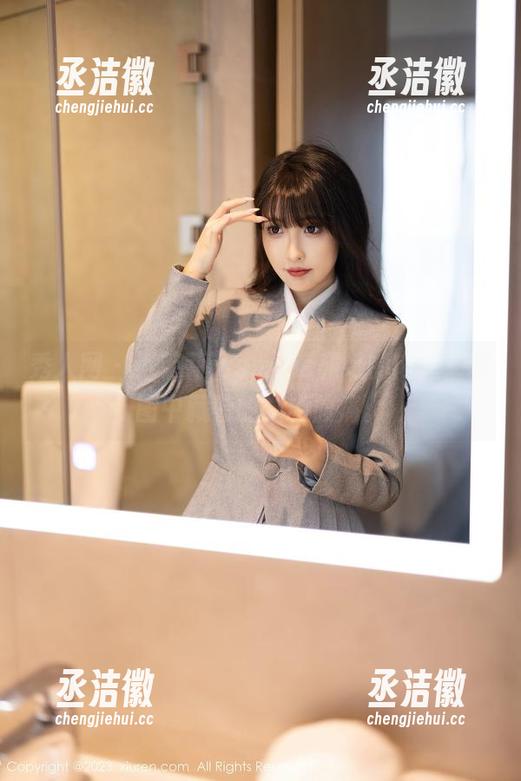 秀人网-小茉莉jasmine 秀人网 - 小茉莉jasmine和她的肉丝:套图中藏着的微微腹痛。