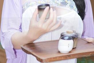 秀人网 – 是小逗逗独家睡衣派对：图包资源大曝光！注意小心眼泪哦
