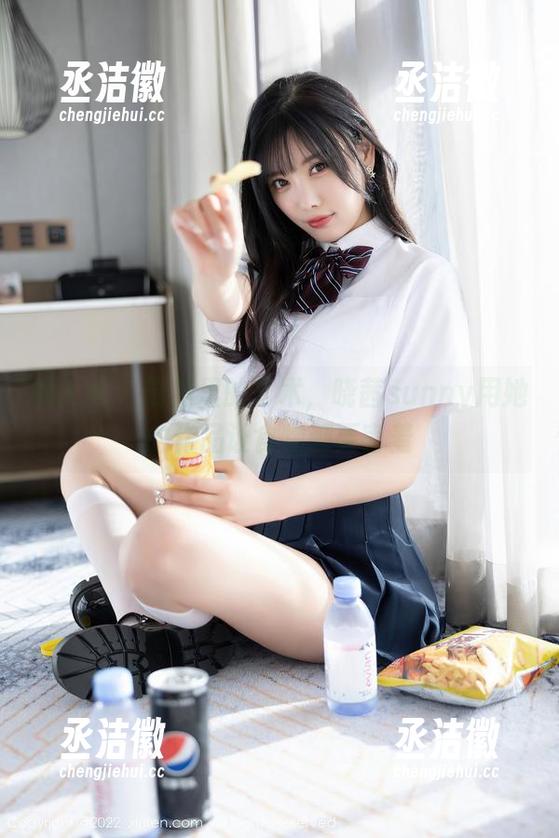 秀人网-晓茜sunny 秀人网 - 厨房里的艺术,晓茜sunny用她的作品让食物都要害羞