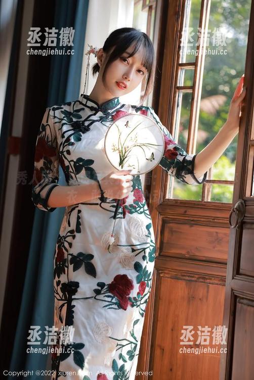 秀人网-王曼柔 秀人网 - 免费写真抢先看:王曼柔的连体衣,敢说你没心动过?
