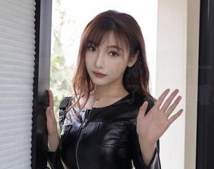 秀人网 – 袁圆的御姐立体合集——图片里的专属气场，谁都看了想说哇喔吧！